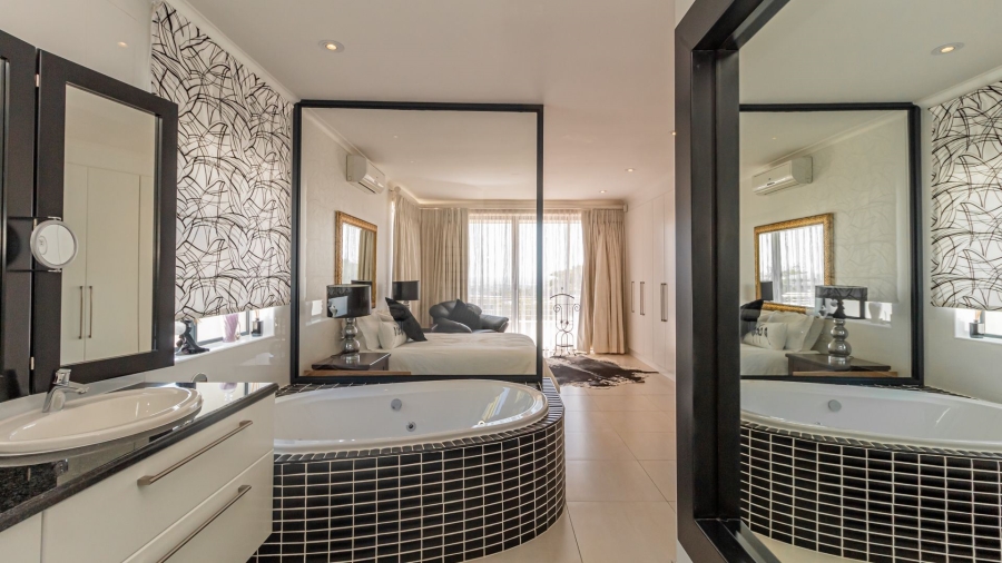 3 Bedroom Property for Sale in Baronetcy Estate Western Cape